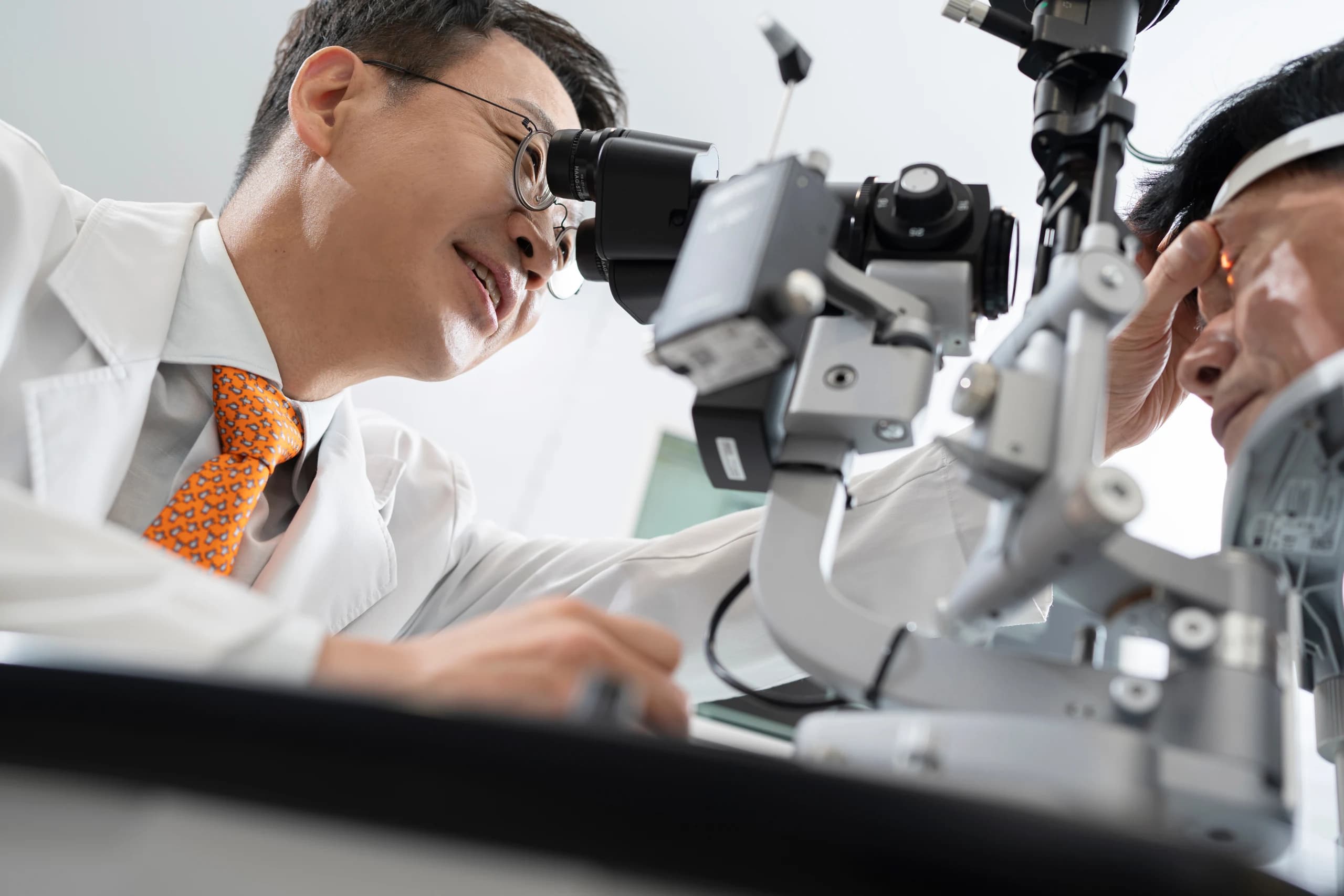 Slit-Lamp Microscopy