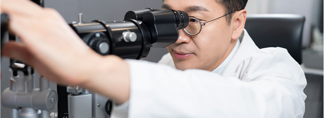 clinics.retina.title